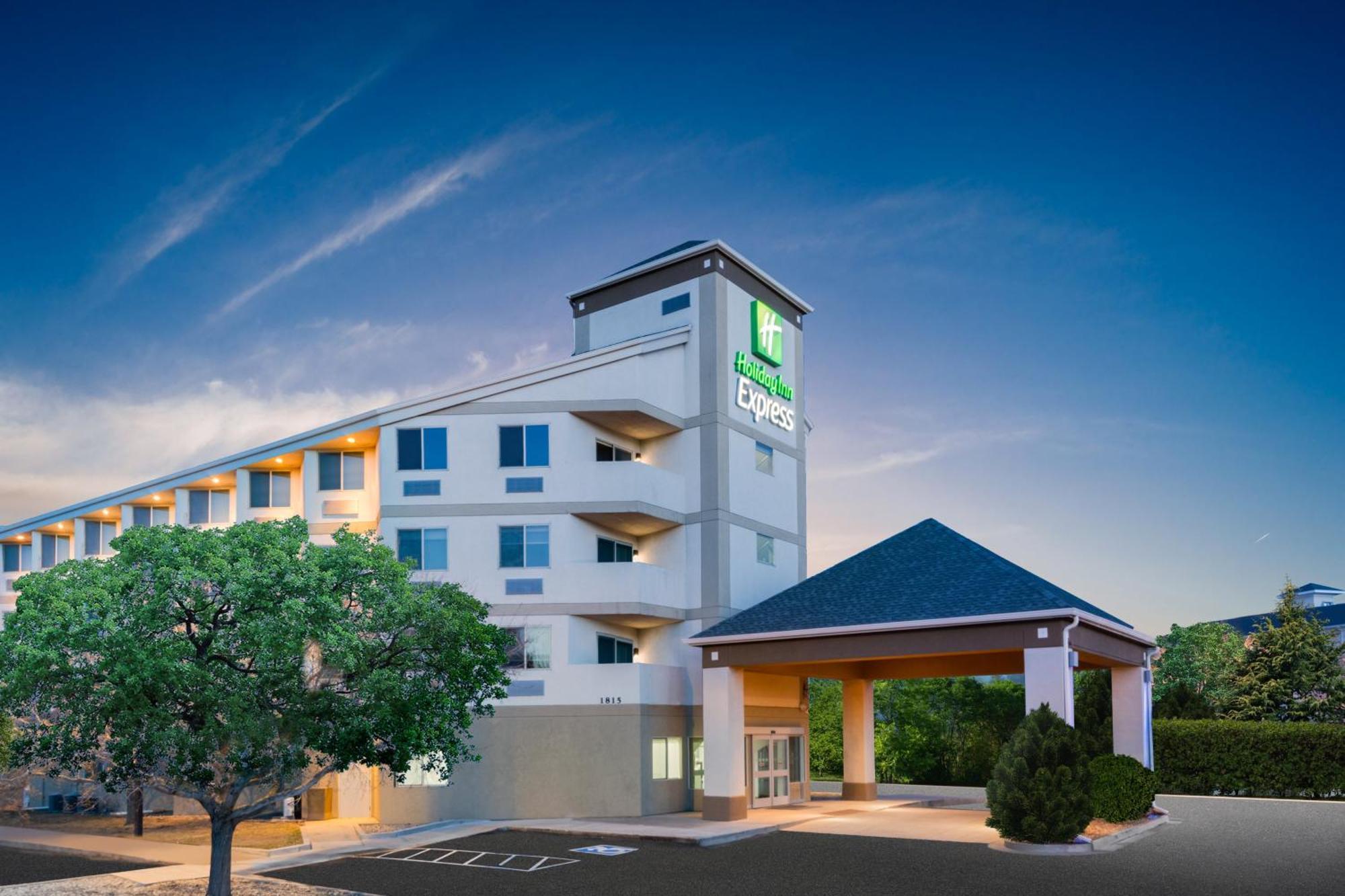 5 Budget Hotels Near HQ Air Force Space Command Worth Booking